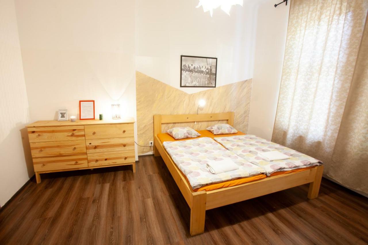 Apartment Wow Wow *